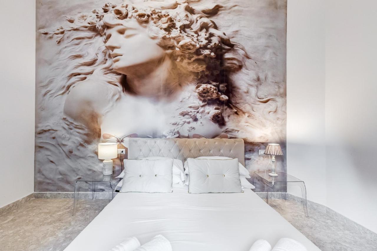 Trevi Fountain - New! - Your Italian Holidays Рим Екстер'єр фото
